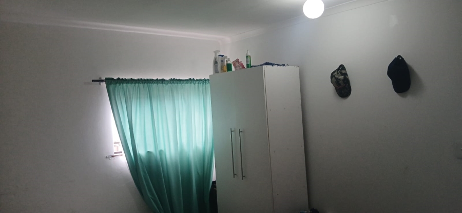 12 Bedroom Property for Sale in Lansdowne Western Cape